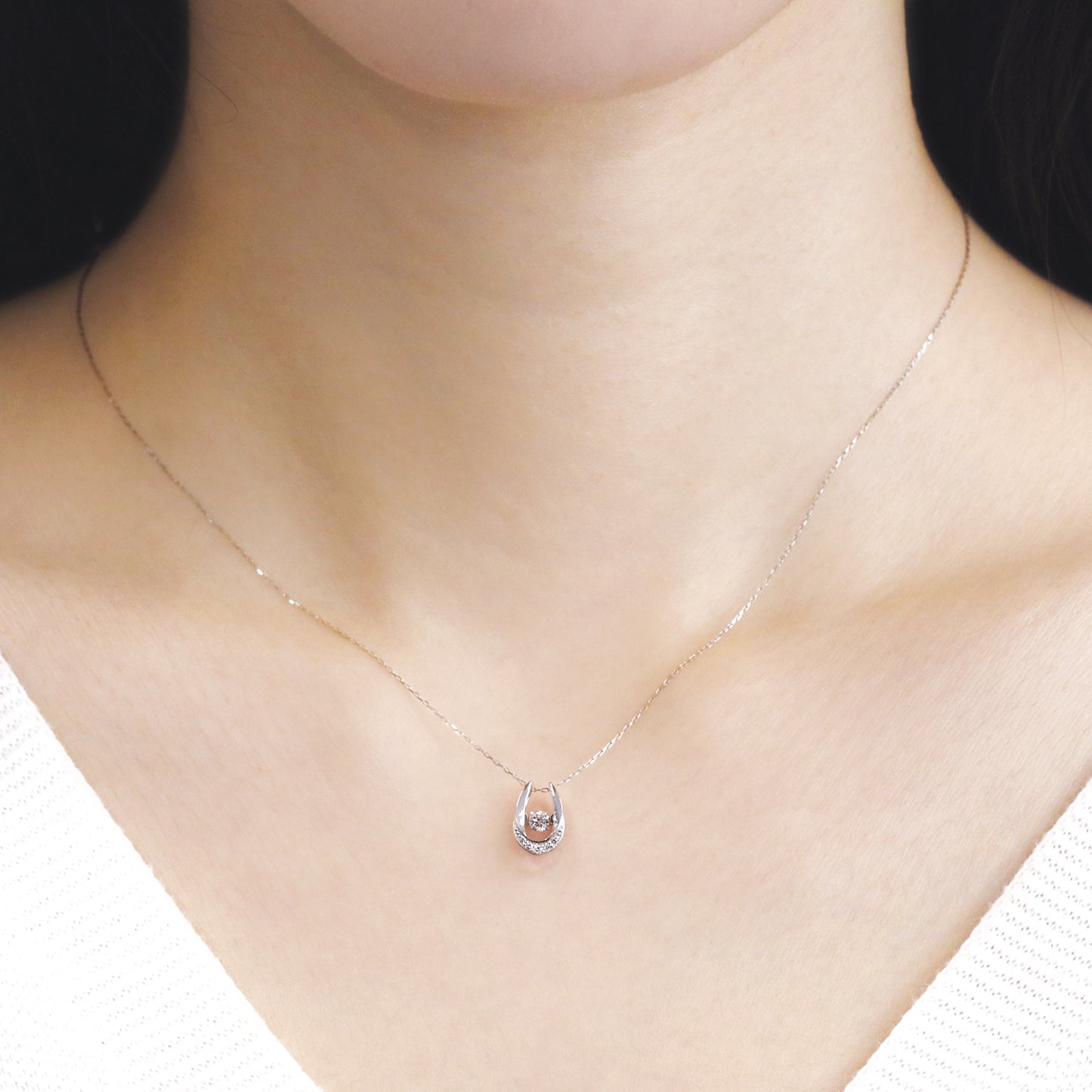 Pendant horseshoe type diamond 0.05ct PT900 made SSD -0340 -PT