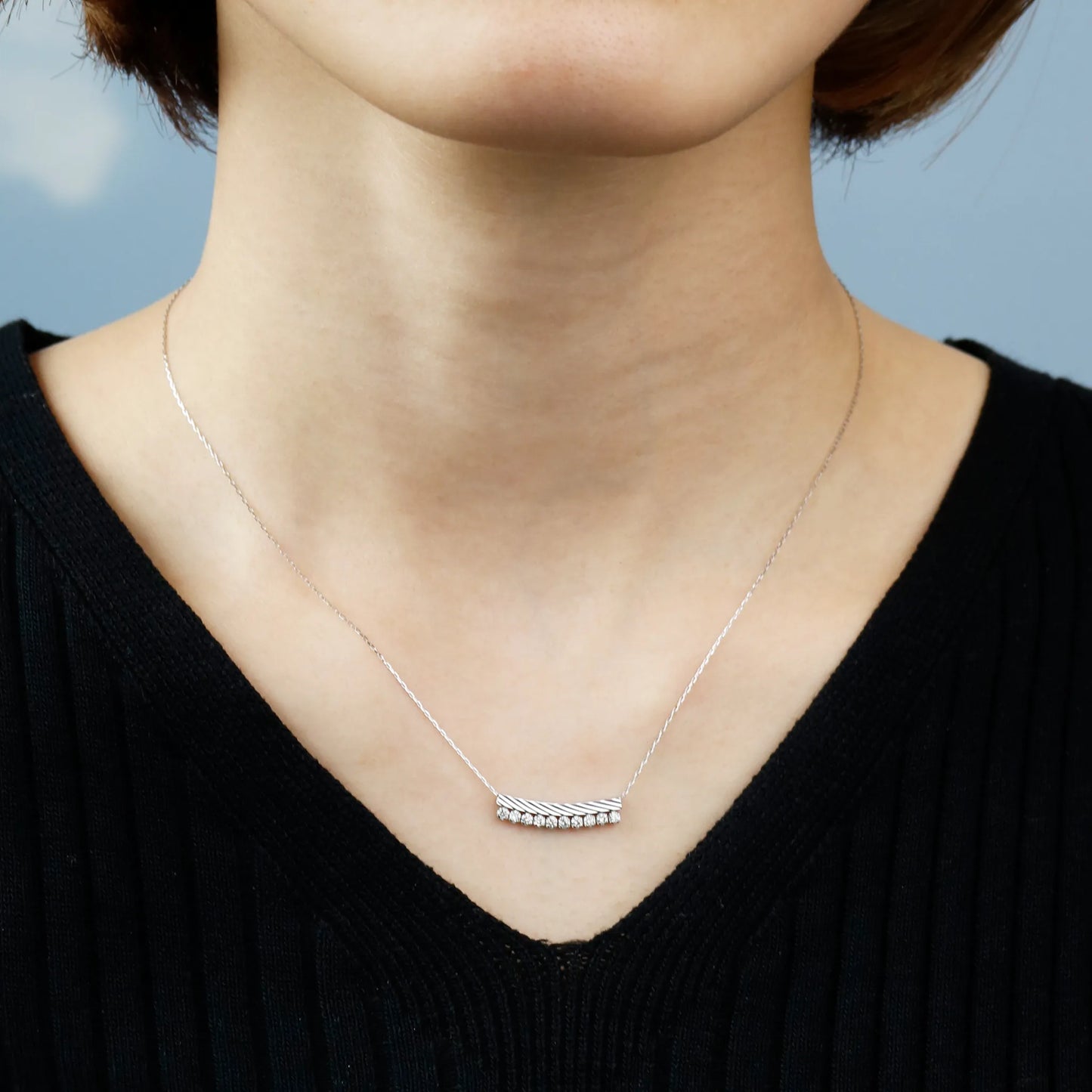 ネックレス Glowing Line ウエーブ ダイヤモンド0.2ct K18YG製 TN-1213-YG 着用イメージ