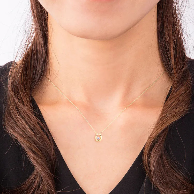 ネックレス(HP-0725AQ-Y10 /K10 yellow gold) -aquamarine-March 着用