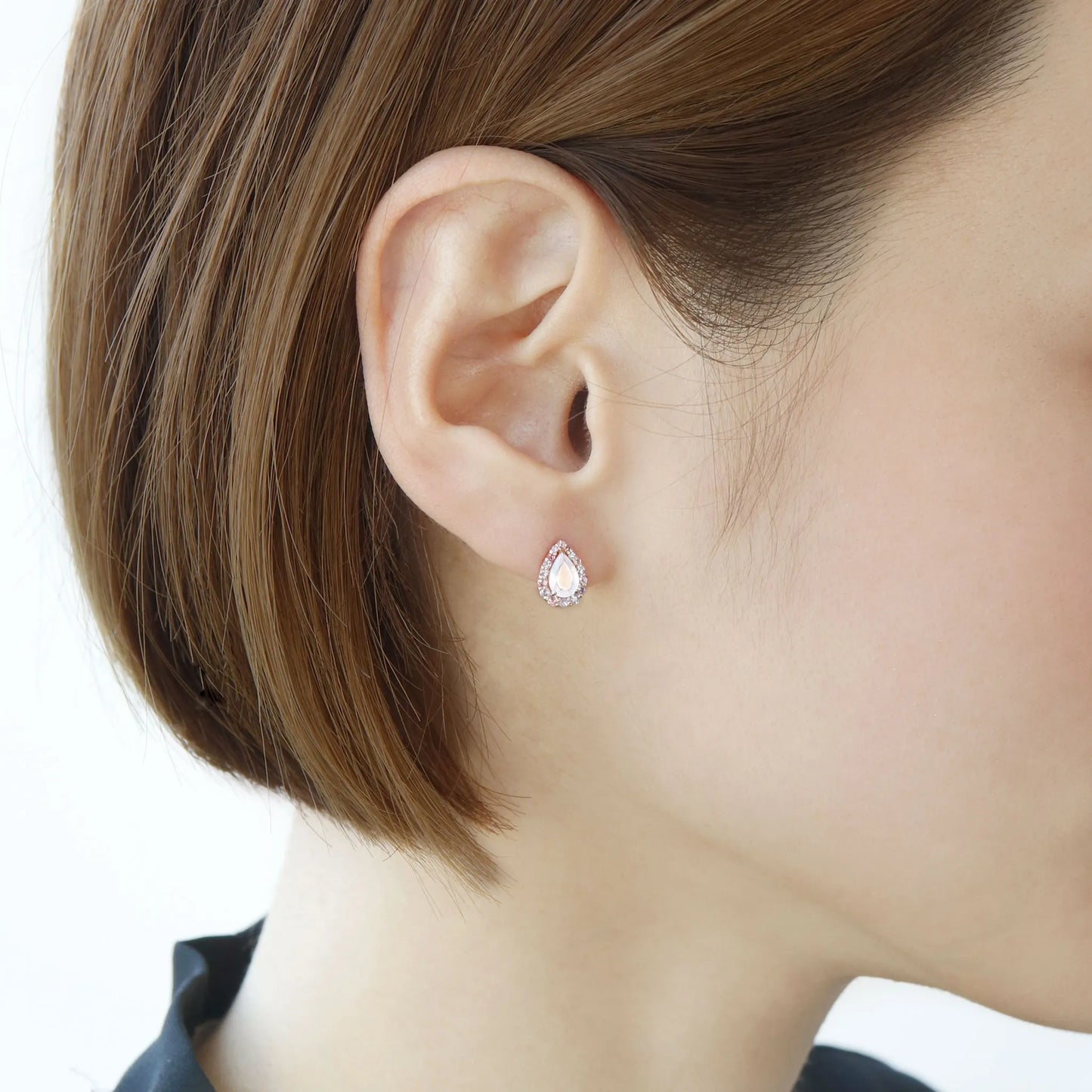 crossfor公式】ピアス PALE TEAR ローズクォーツ ペアシェイプ crossfor公式】ピアス PALE TEAR ローズクォーツ ペアシェイプ