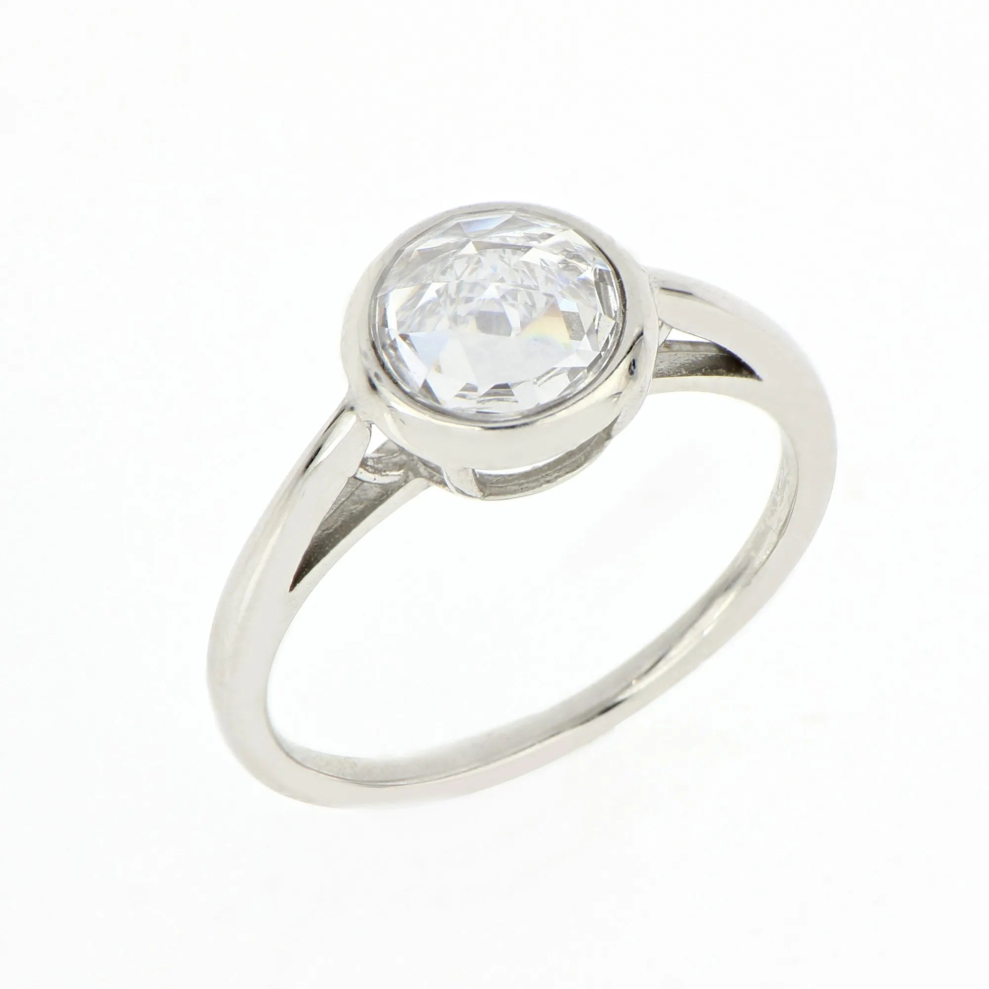 リング　NFR-001W*1　ファンタジーコレクション　ホワイトカラー